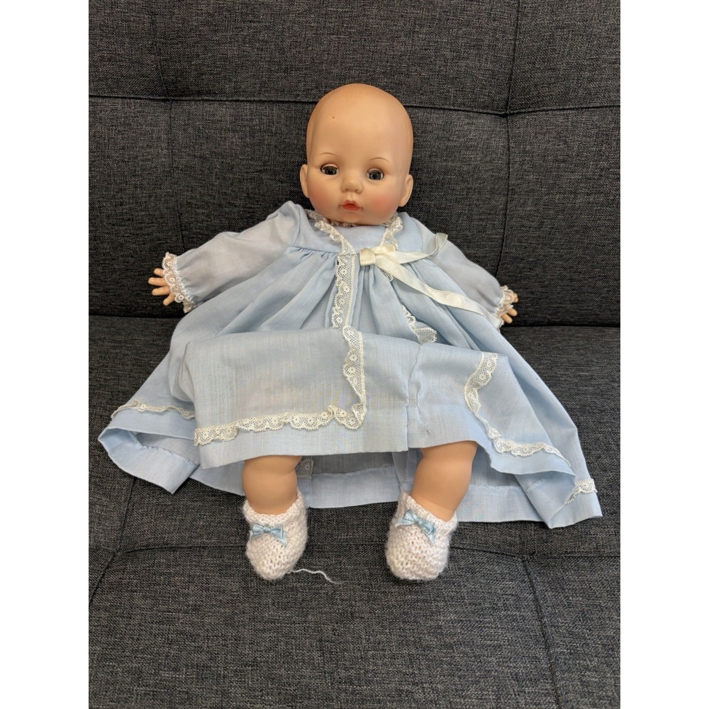 Vintage Madame Alexander Victoria Baby Doll 20" Sleep Eyes Cloth Body READ